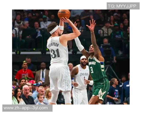 浓眉因小腿伤势缺席对阵雄鹿比赛连续第六场缺阵令人担忧